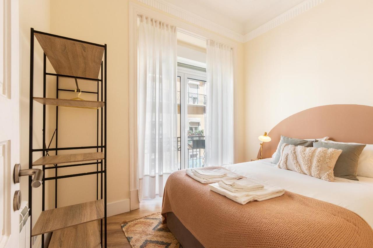 Bright City Center, 10M From Subway, 6 Rooms, Up To 20 Ppl Lisboa 外观 照片